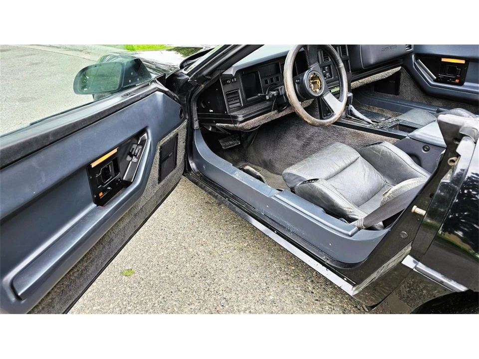 1986 Chevrolet Corvette C4 - Image 10 of 31