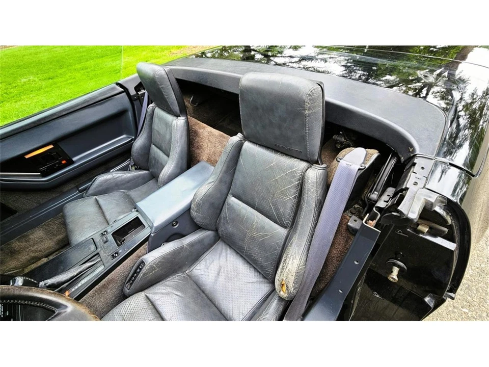 1986 Chevrolet Corvette C4 - Image 13 of 31