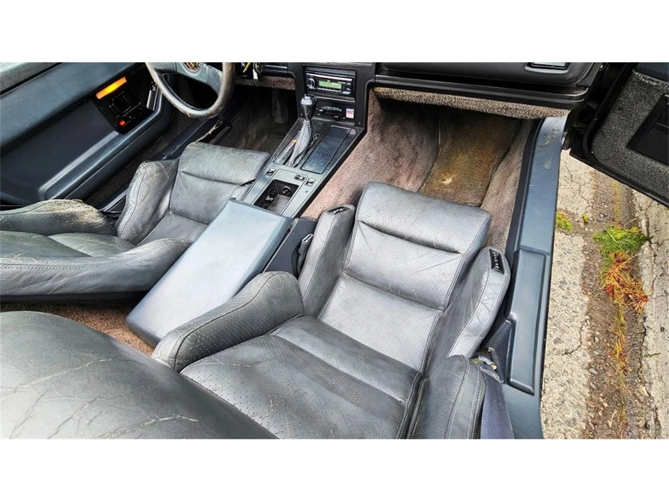1986 Chevrolet Corvette C4 - Image 26 of 31