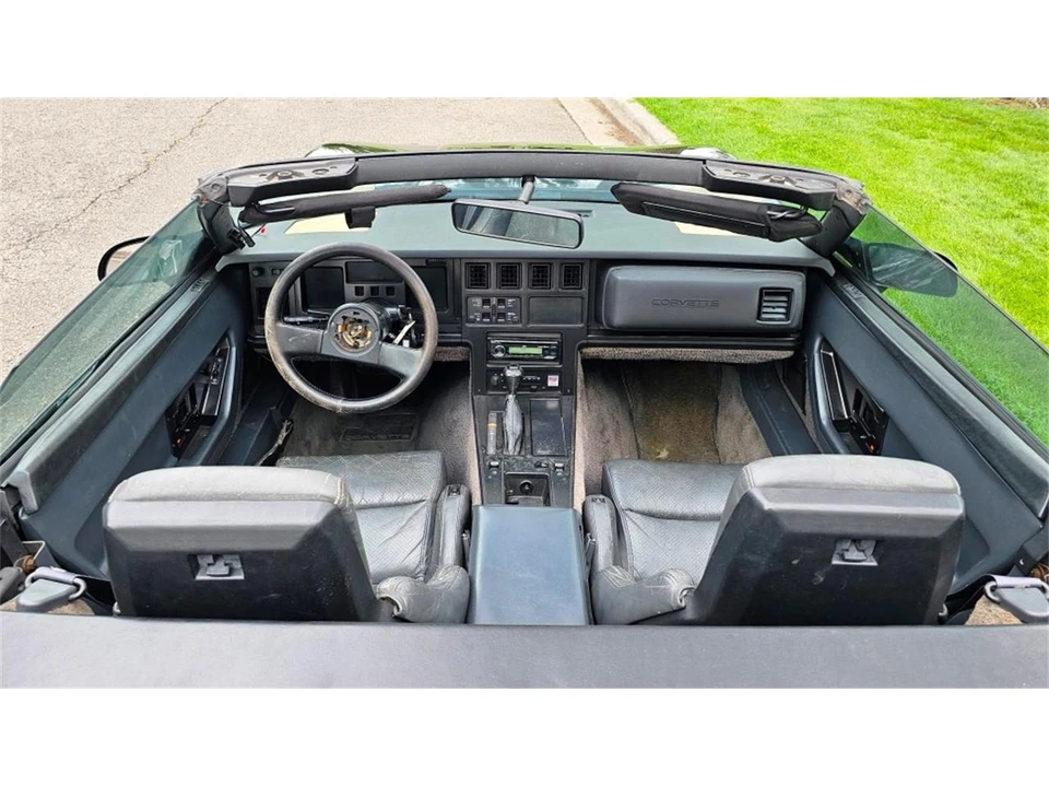 1986 Chevrolet Corvette C4 - Image 28 of 31
