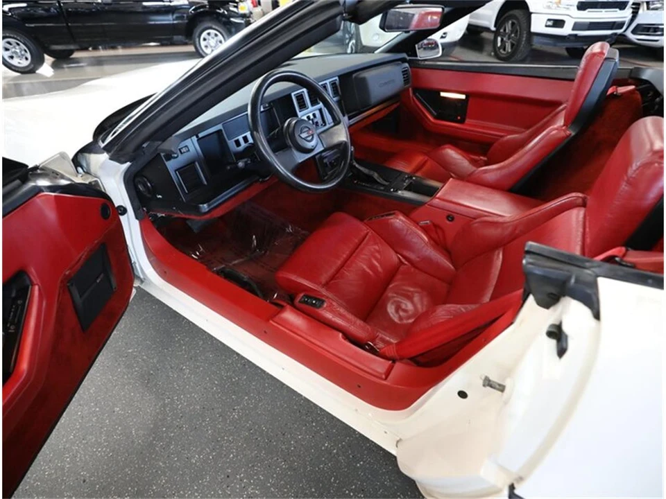 1986 Chevrolet Corvette C4 - Image 28 of 31