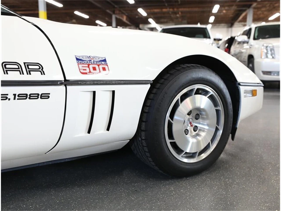 1986 Chevrolet Corvette C4 - Image 10 of 31