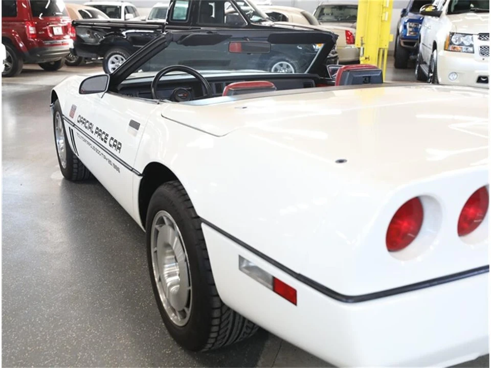 1986 Chevrolet Corvette C4 - Image 18 of 31