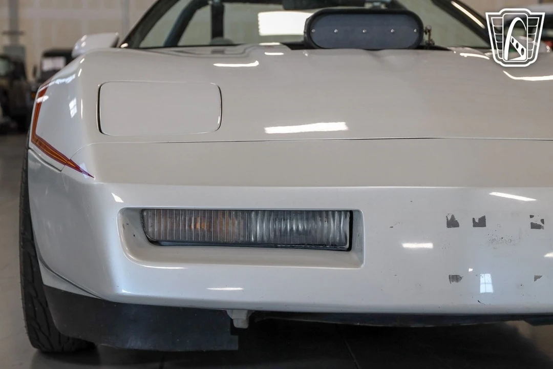 1986 Chevrolet Corvette C4 - Image 9 of 21
