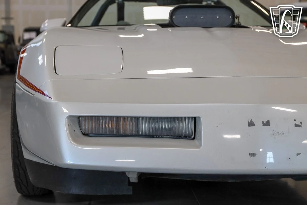1986 Chevrolet Corvette C4 - Image 9 of 21