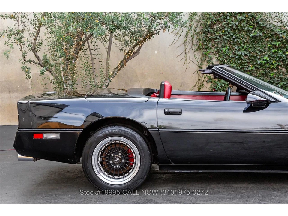 1986 Chevrolet Corvette C4 - Image 16 of 31