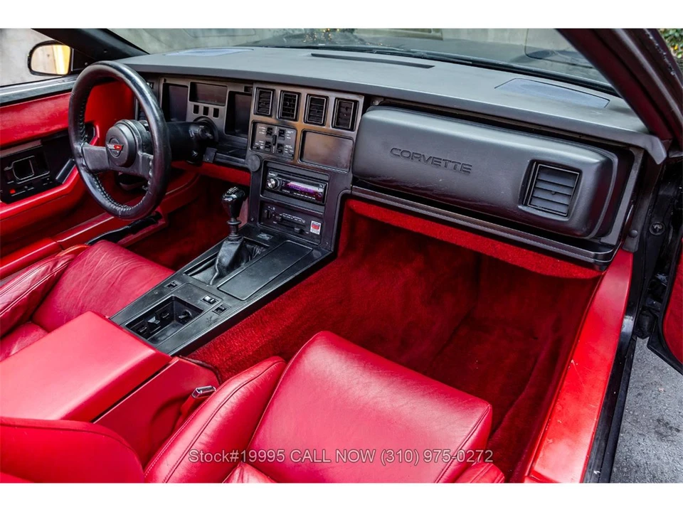 1986 Chevrolet Corvette C4 - Image 24 of 31