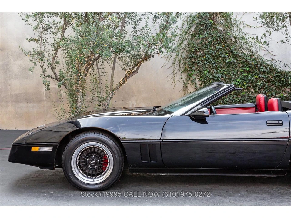 1986 Chevrolet Corvette C4 - Image 17 of 31