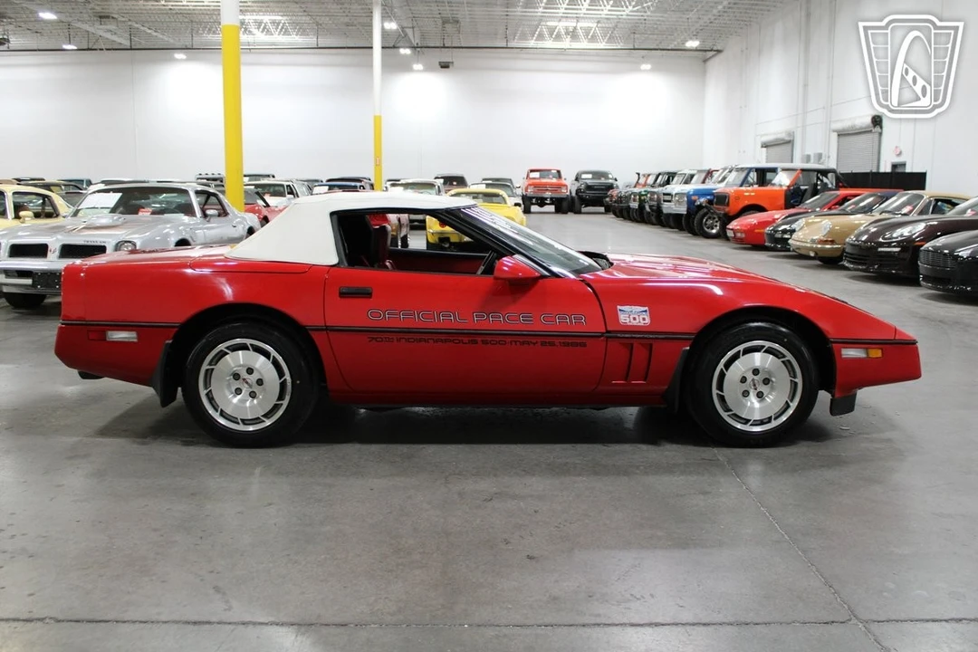 1986 Chevrolet Corvette C4 - Image 18 of 21