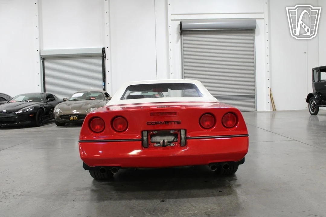 1986 Chevrolet Corvette C4 - Image 16 of 21