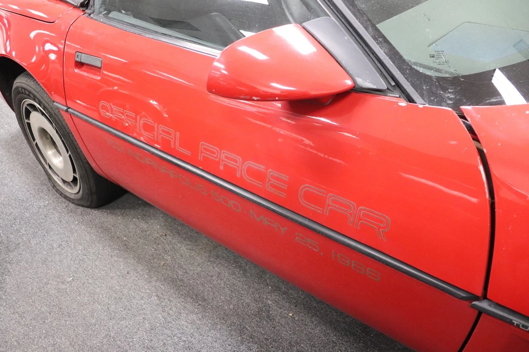 1986 Chevrolet Corvette C4 - Image 12 of 21