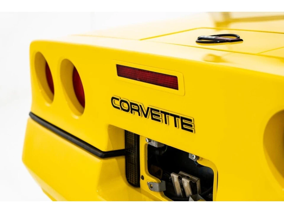 1986 Chevrolet Corvette C4 - Image 6 of 31