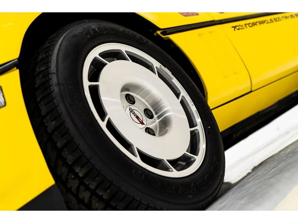 1986 Chevrolet Corvette C4 - Image 7 of 31