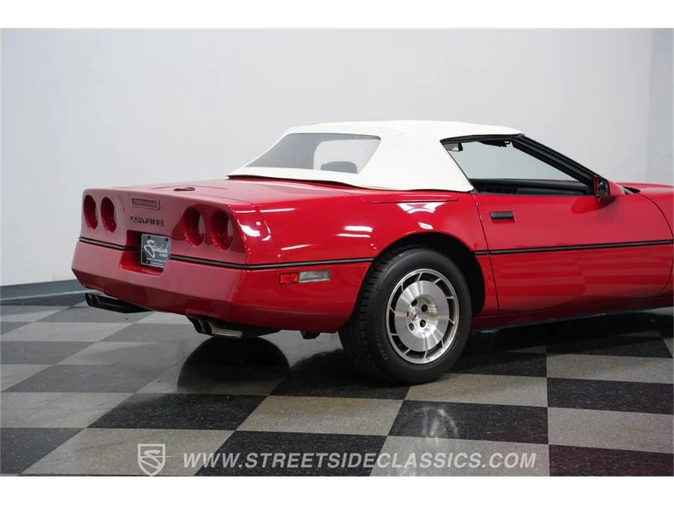 1986 Chevrolet Corvette C4 - Image 24 of 31