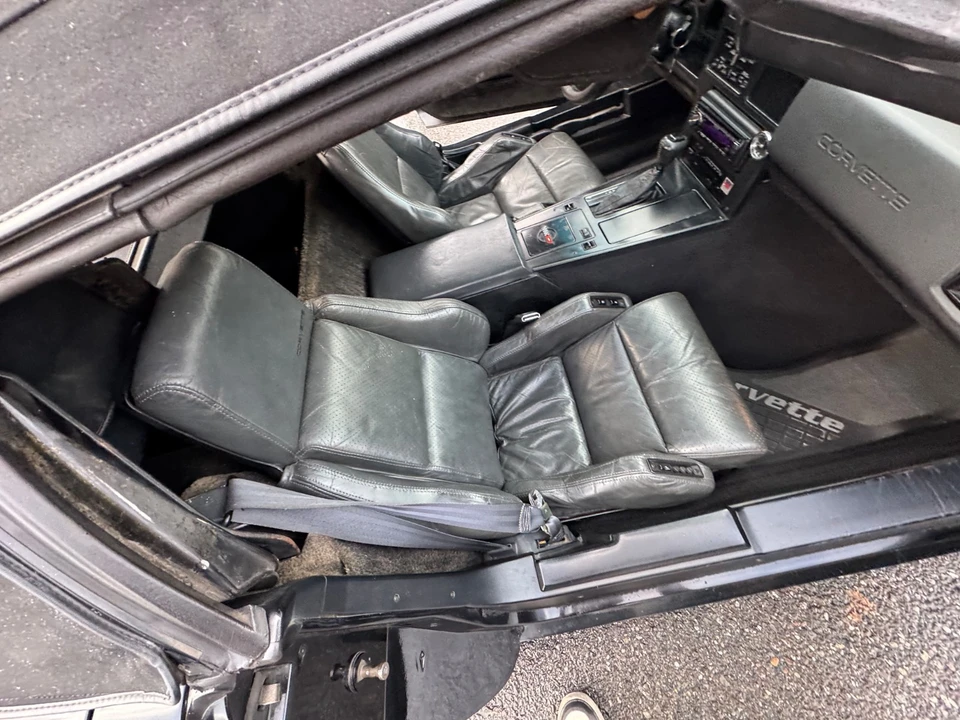 1986 Chevrolet Corvette C4 - Image 13 of 21