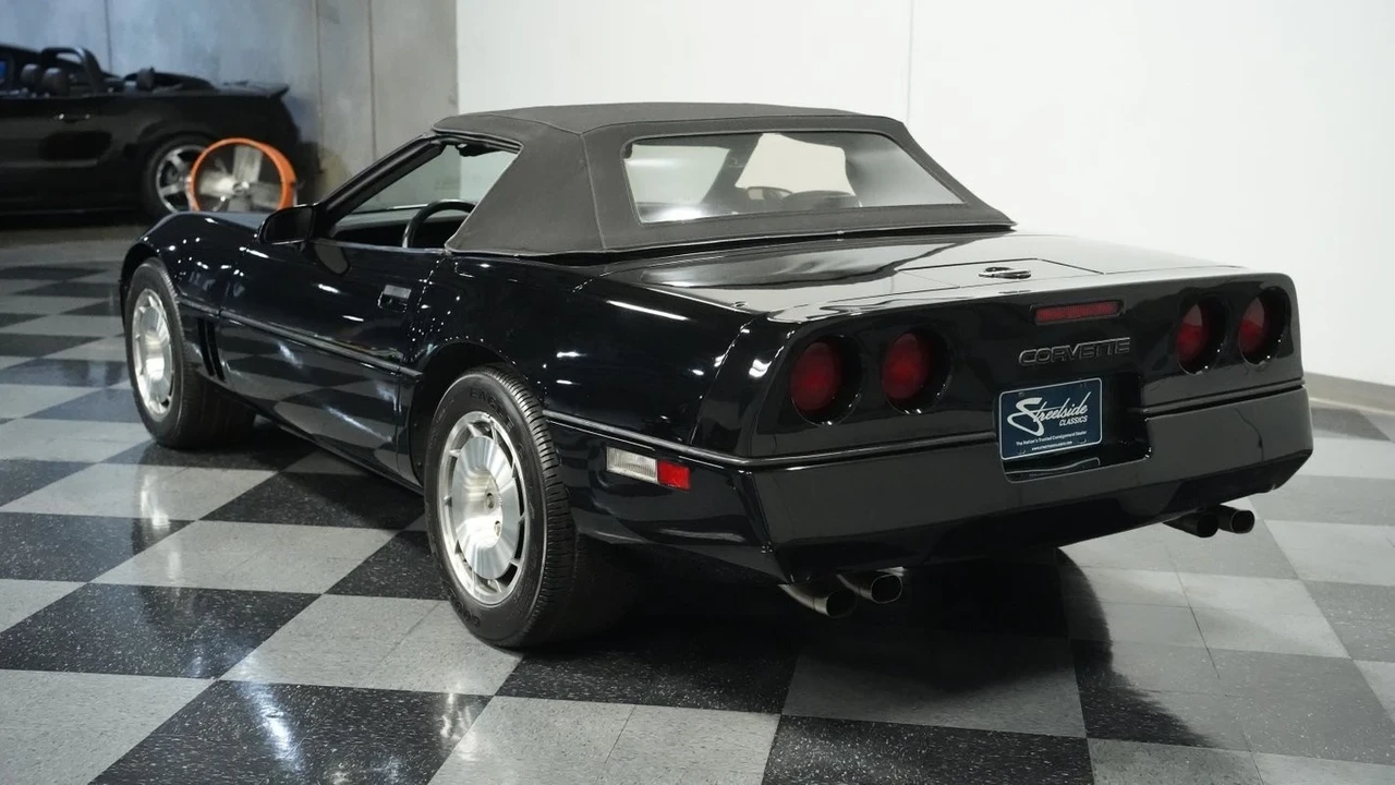 1986 Chevrolet Corvette C4 - Image 9 of 12