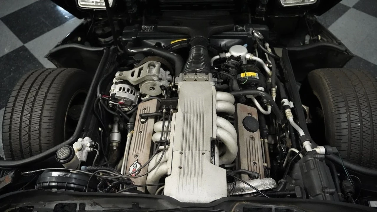 1986 Chevrolet Corvette C4 - Image 4 of 12