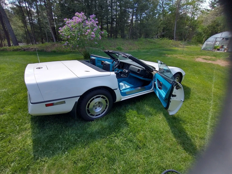 1986 Chevrolet Corvette C4 - Image 8 of 11