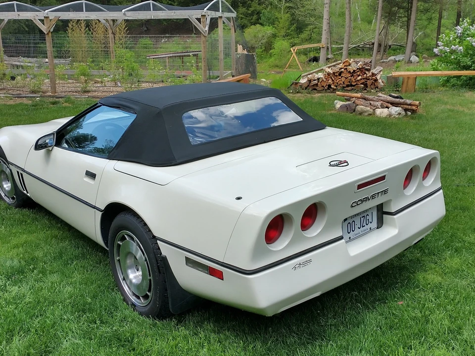 1986 Chevrolet Corvette C4 - Image 3 of 11