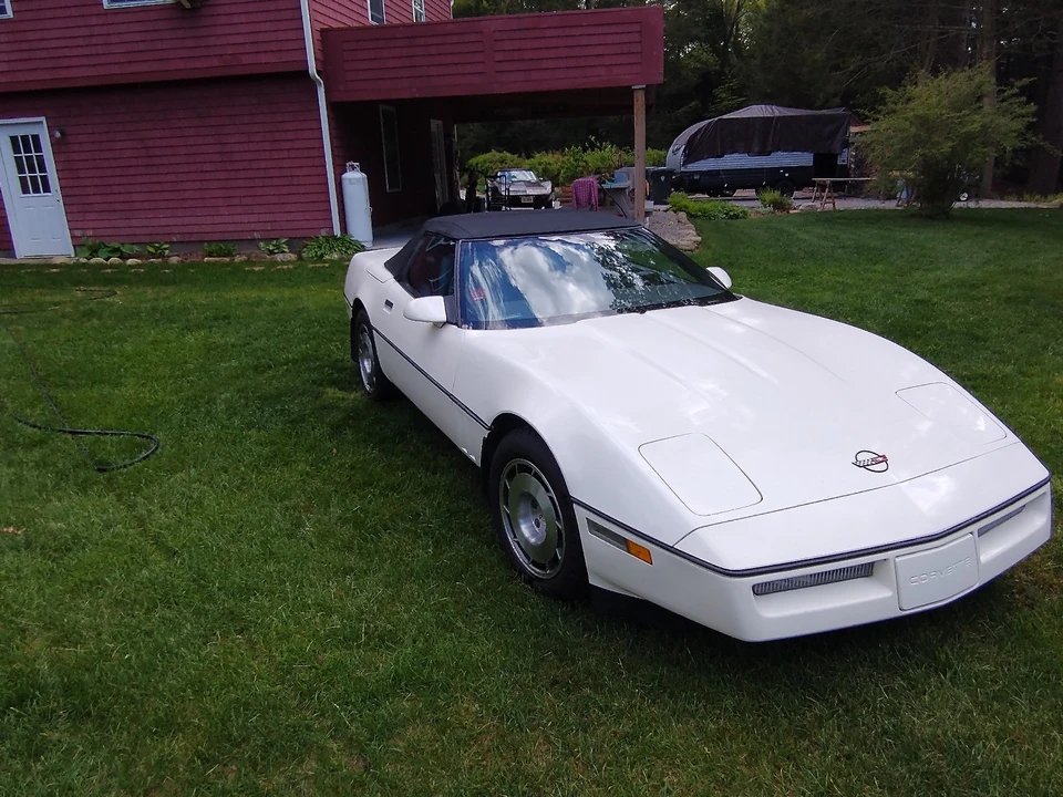 1986 Chevrolet Corvette C4 - Image 4 of 11