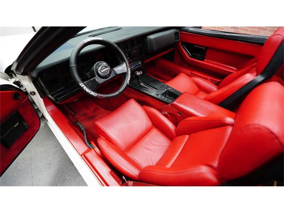 1986 Chevrolet Corvette C4 - Image 2 of 31
