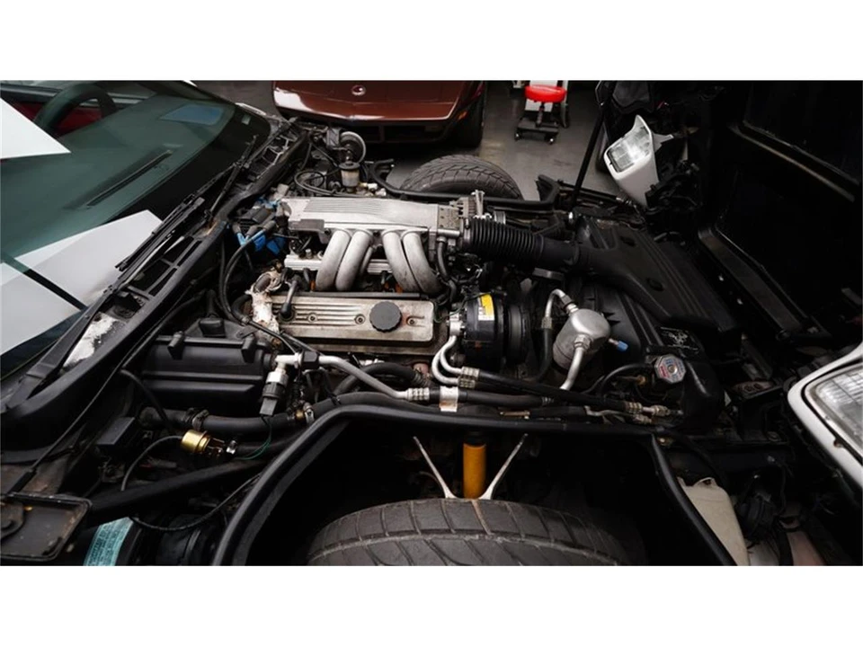 1986 Chevrolet Corvette C4 - Image 22 of 31