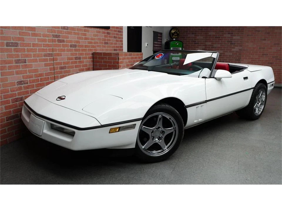 1986 Chevrolet Corvette C4 - Image 8 of 31