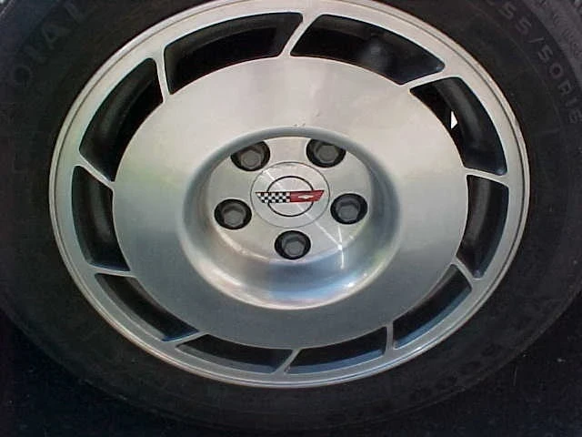 1986 Chevrolet Corvette C4 - Image 16 of 21