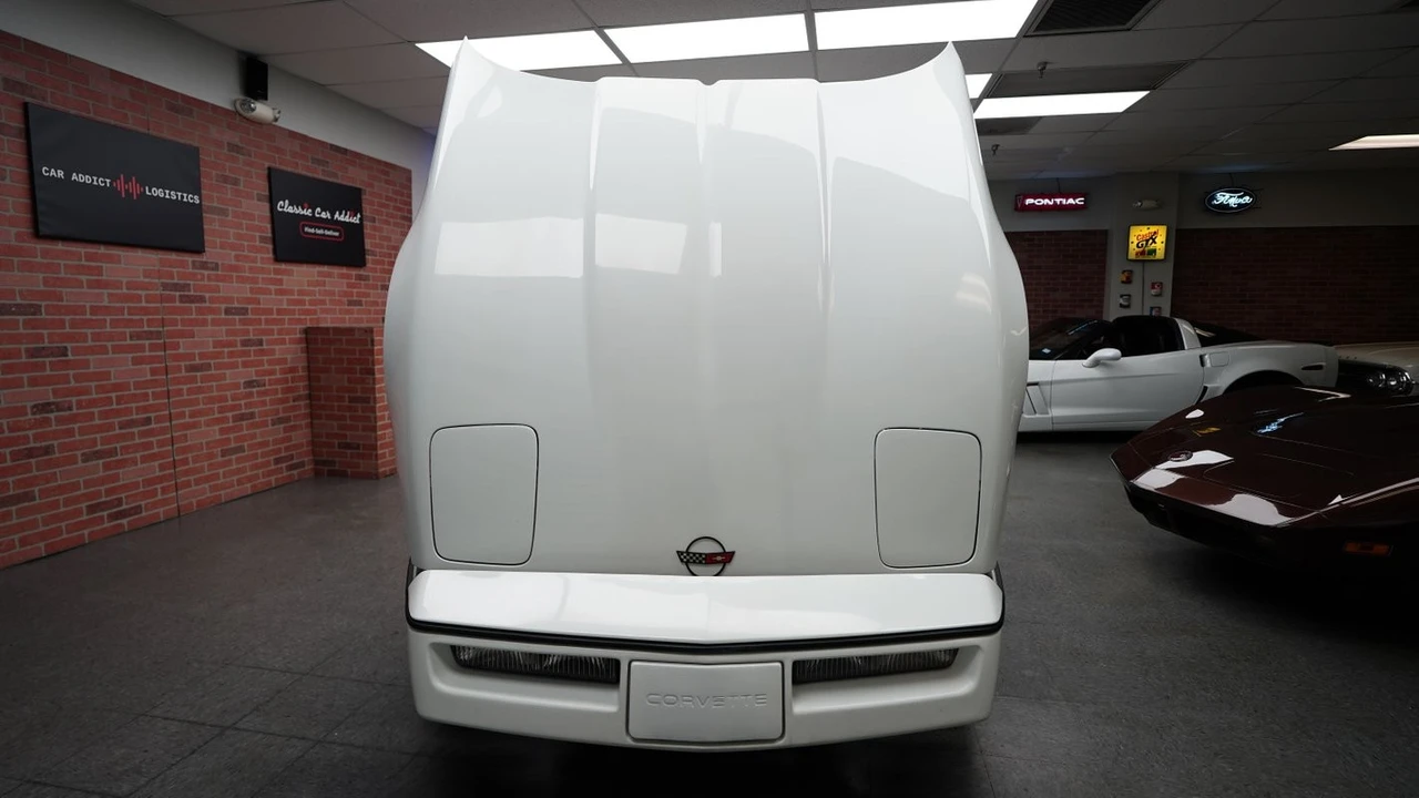 1986 Chevrolet Corvette C4 - Image 17 of 21