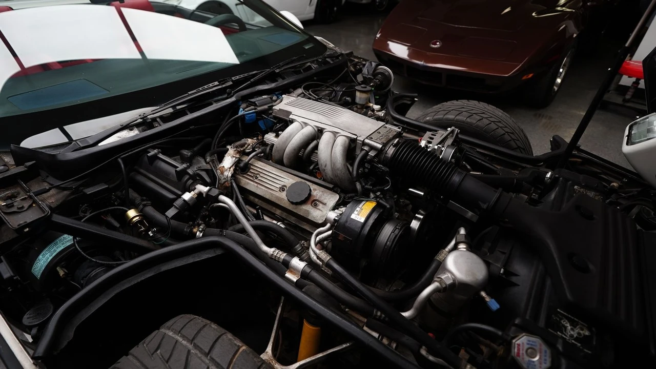 1986 Chevrolet Corvette C4 - Image 21 of 31