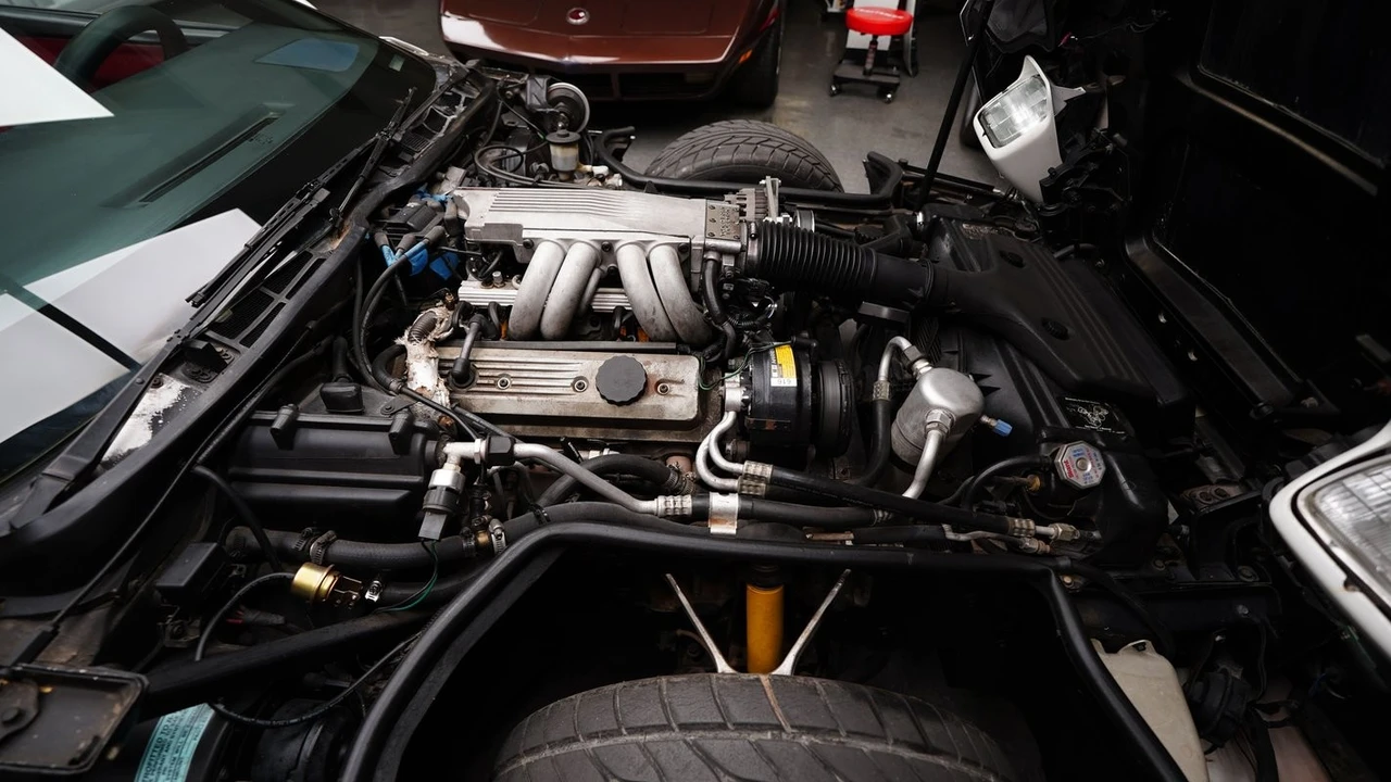 1986 Chevrolet Corvette C4 - Image 22 of 31