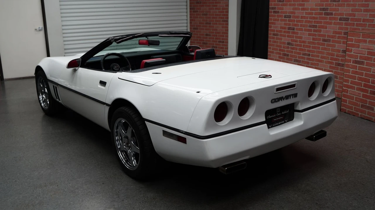 1986 Chevrolet Corvette C4 - Image 11 of 31