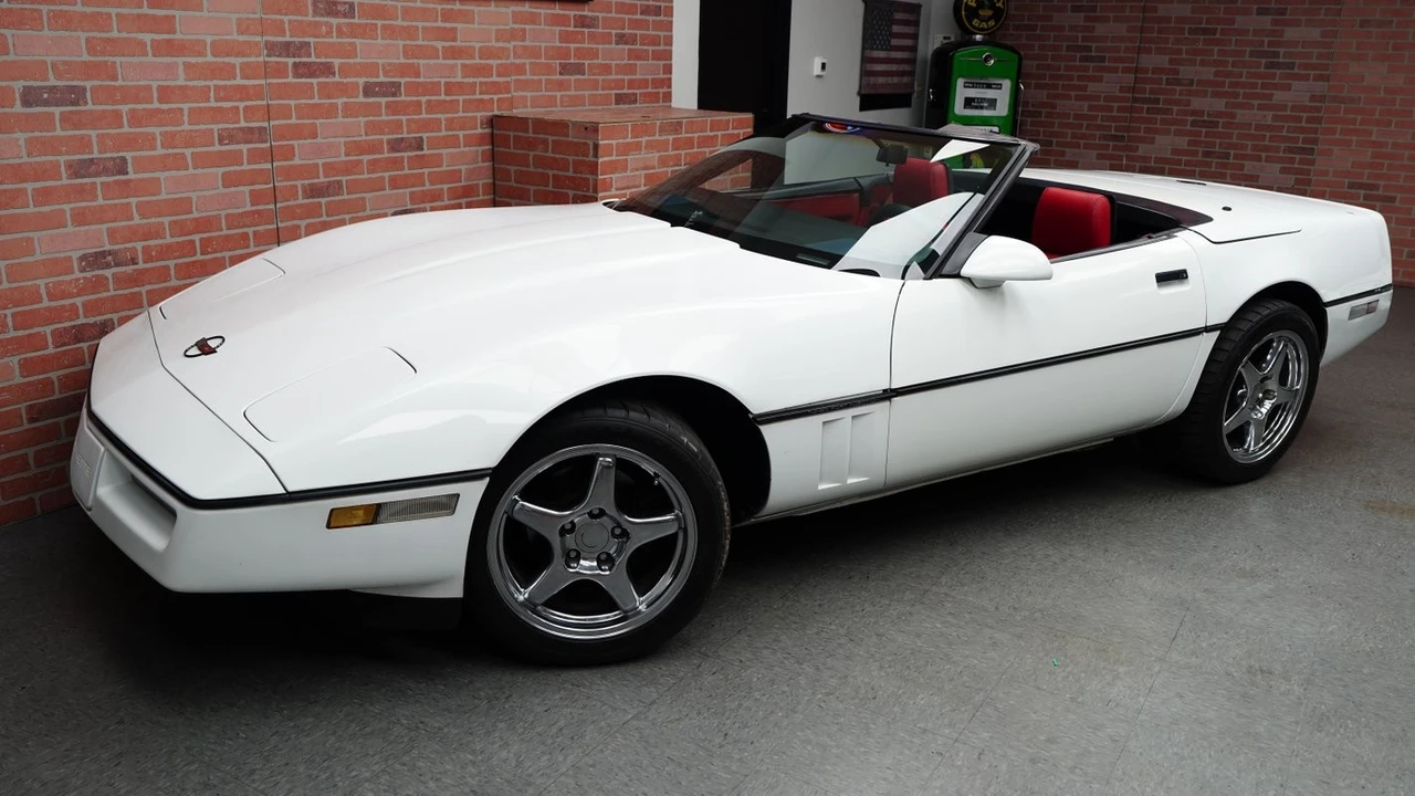 1986 Chevrolet Corvette C4 - Image 9 of 12