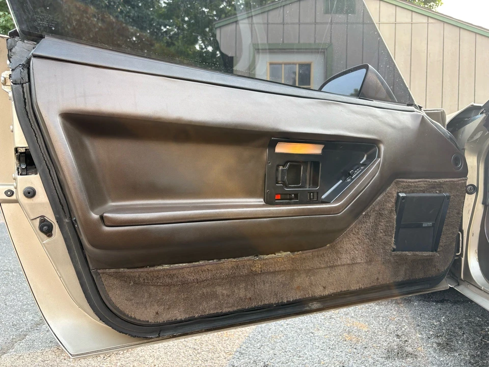 1986 Chevrolet Corvette C4 - Image 10 of 20