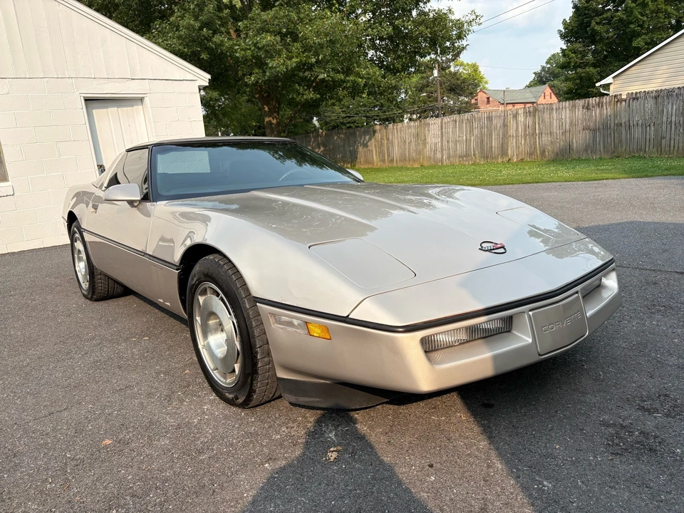 1986 Chevrolet Corvette C4 - Image 6 of 20