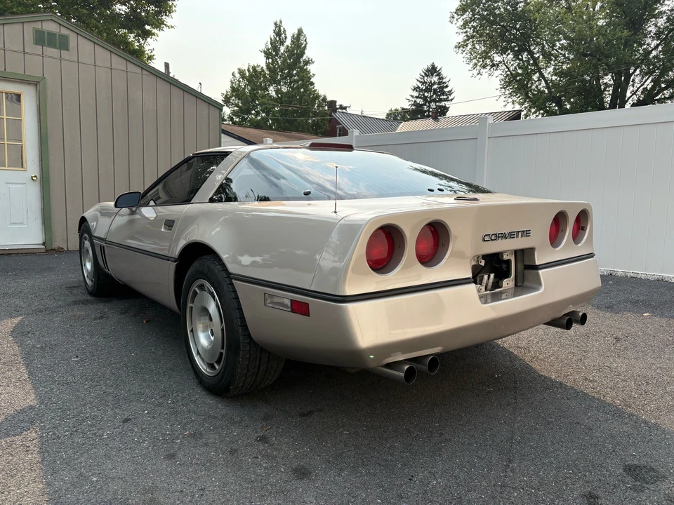1986 Chevrolet Corvette C4 - Image 3 of 20