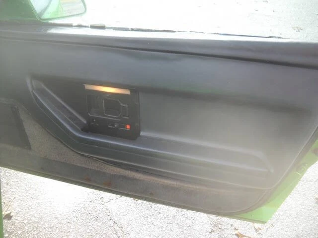 1986 Chevrolet Corvette C4 - Image 18 of 21