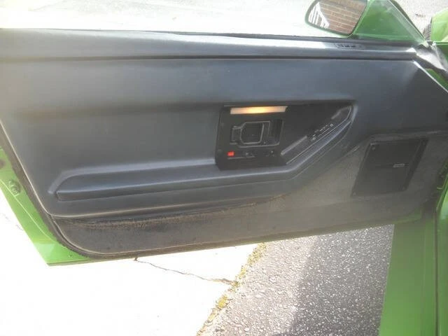 1986 Chevrolet Corvette C4 - Image 17 of 21