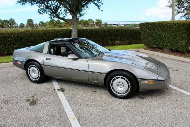 1986 Chevrolet Corvette C4 - Image 19 of 31