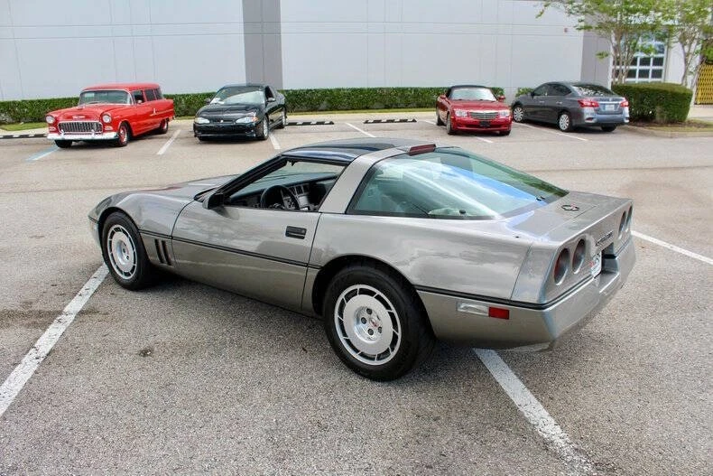 1986 Chevrolet Corvette C4 - Image 25 of 31