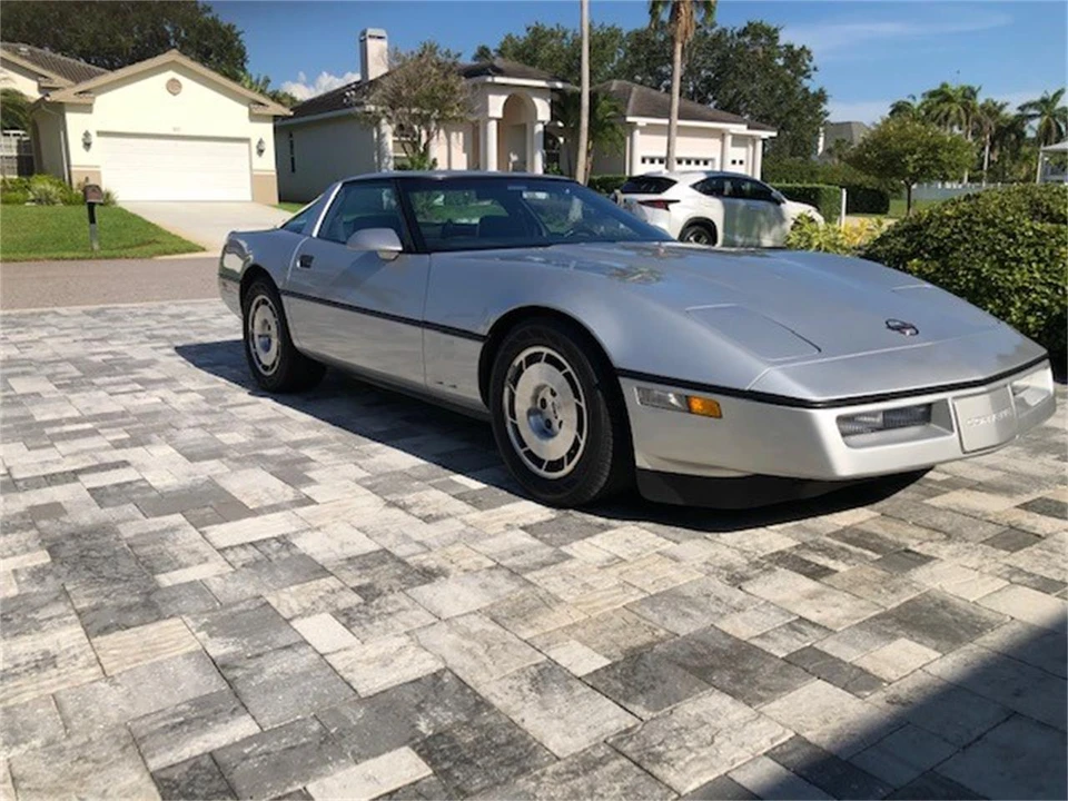 1986 Chevrolet Corvette C4 - Image 3 of 8