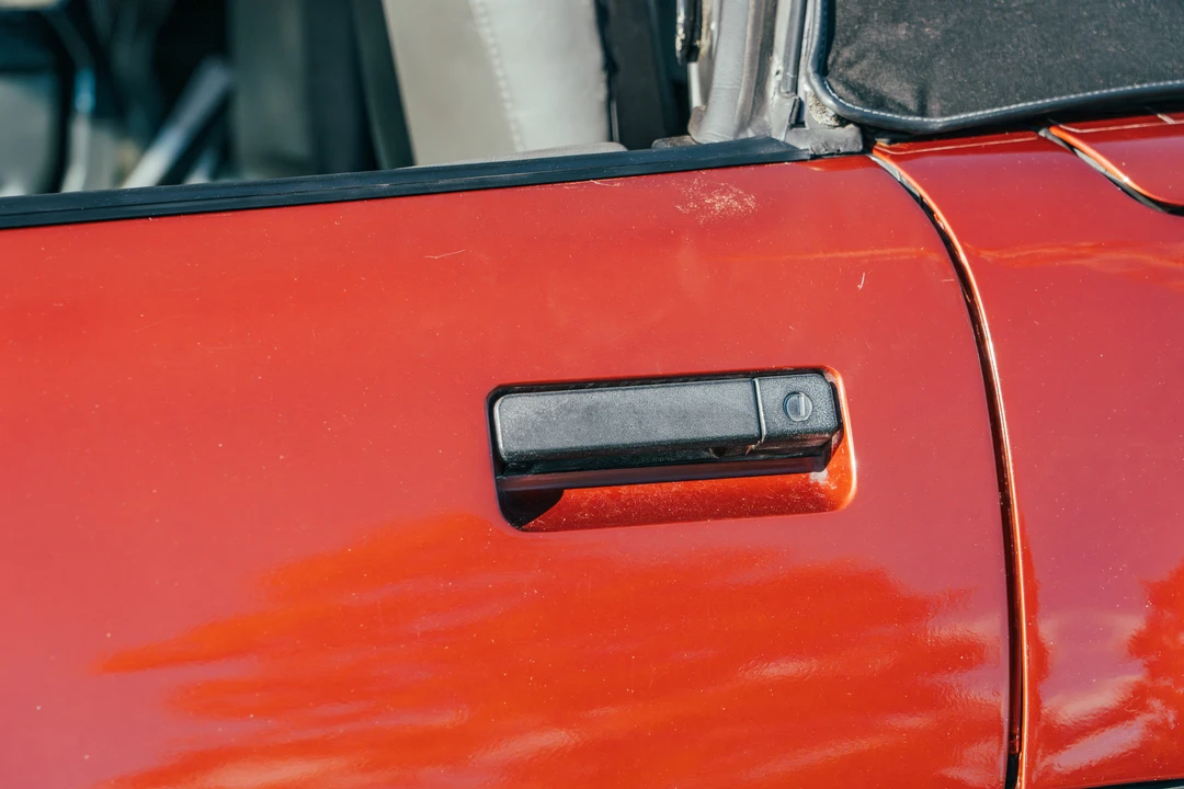 1986 Chevrolet Corvette C4 - Image 13 of 31