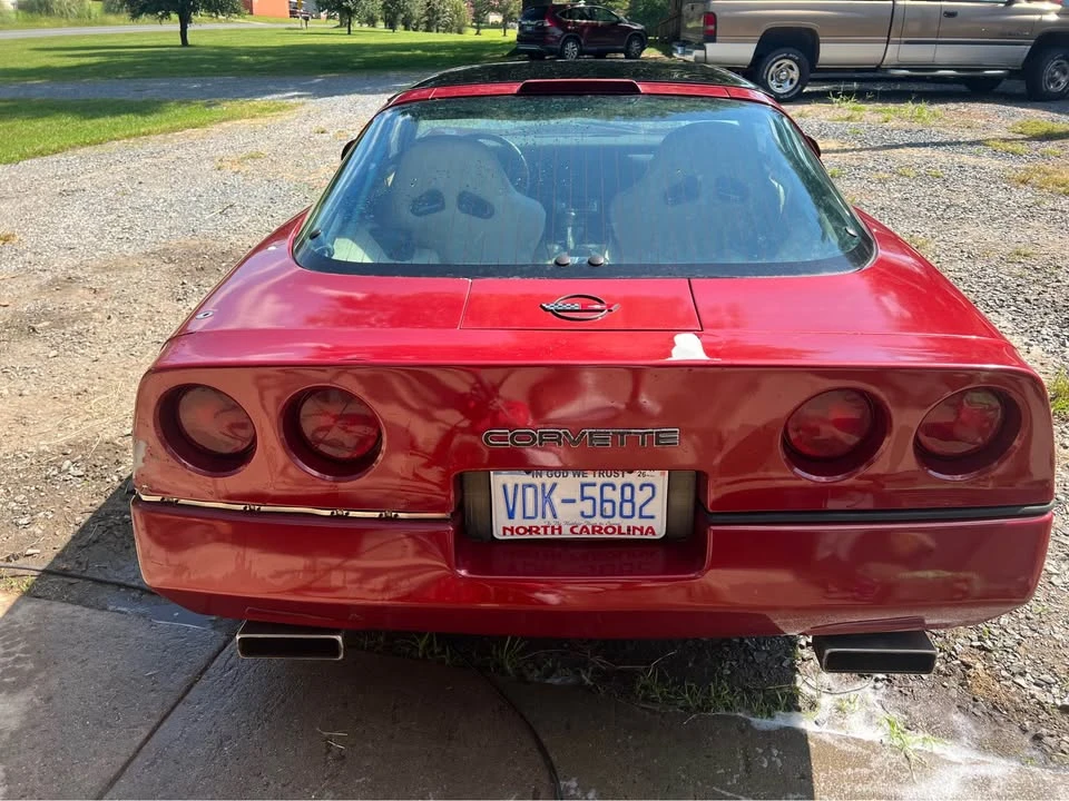 1986 Chevrolet Corvette C4 - Image 16 of 17
