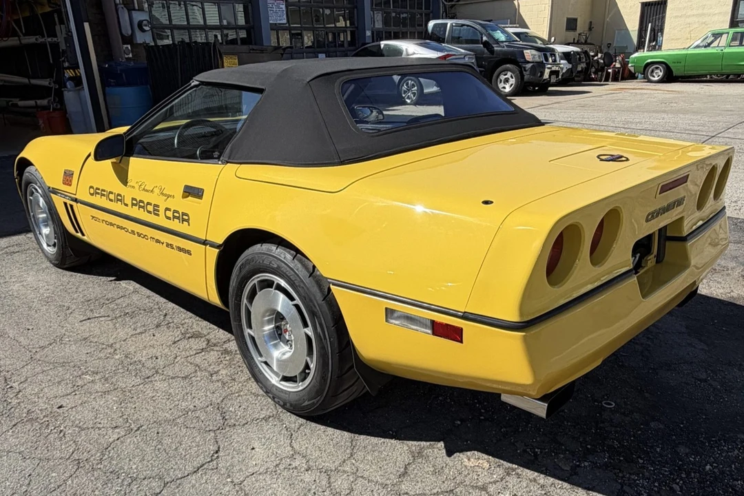 1986 Chevrolet Corvette C4 - Image 2 of 8
