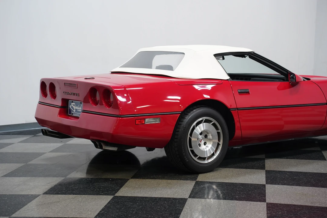 1986 Chevrolet Corvette C4 - Image 26 of 31
