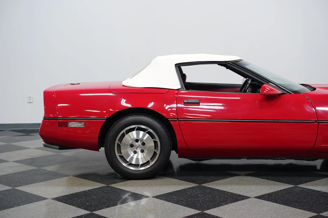 1986 Chevrolet Corvette C4 - Image 29 of 31