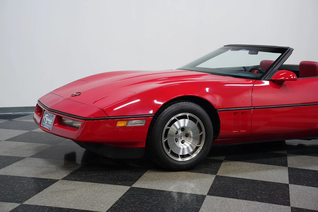 1986 Chevrolet Corvette C4 - Image 19 of 31