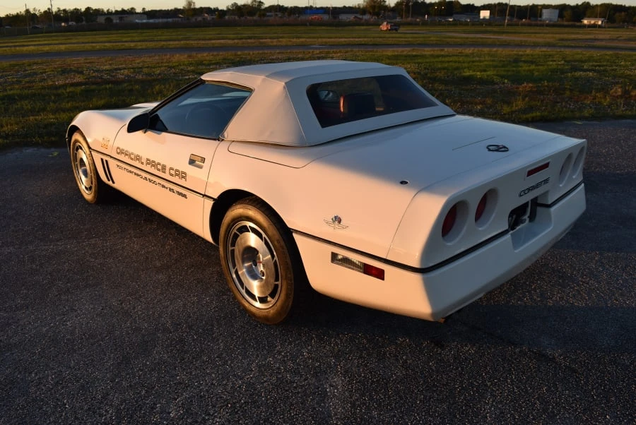 1986 Chevrolet Corvette C4 - Image 2 of 11