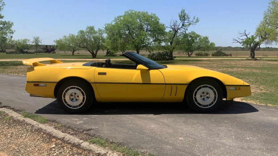 1986 Chevrolet Corvette C4 - Image 2 of 31