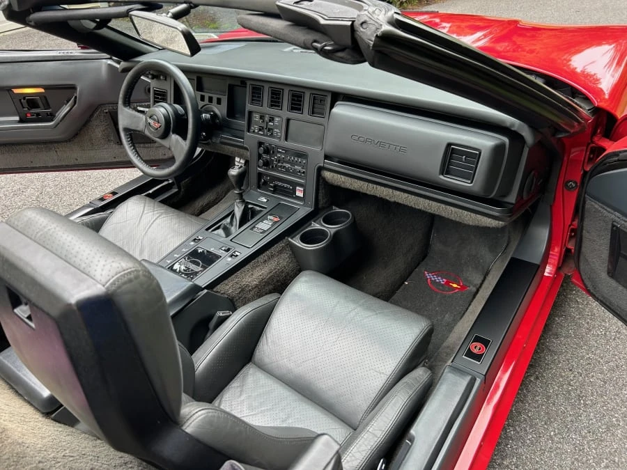 1986 Chevrolet Corvette C4 - Image 12 of 21